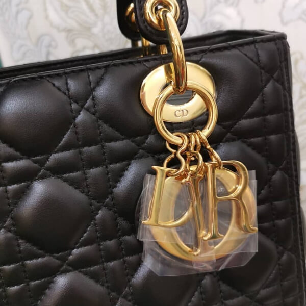セレブ愛用☆ラムスキン Lady Dior バッグ ディオール コピー 国内発送 20022303