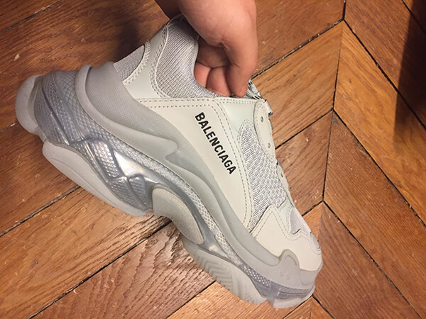 大人気NO.1 BALENCIAGA トリプルS コピー クリアソールスニーカー 3色 20011510