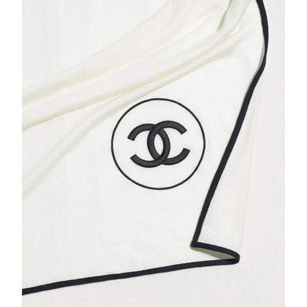 CHANEL ロゴ入り アイボリー ストール 人気】シャネル☆カシミヤ&シルク ストール☆すぐ届く！ A52032