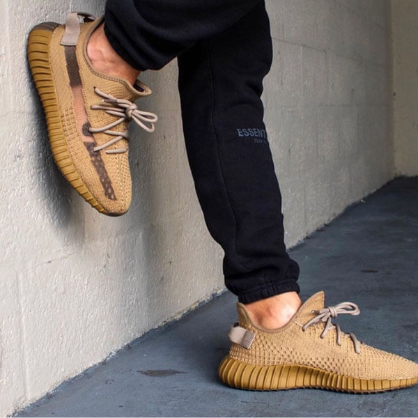 日本未発売 アディダス YEEZY BOOST 350 V2 EARTH - イージー