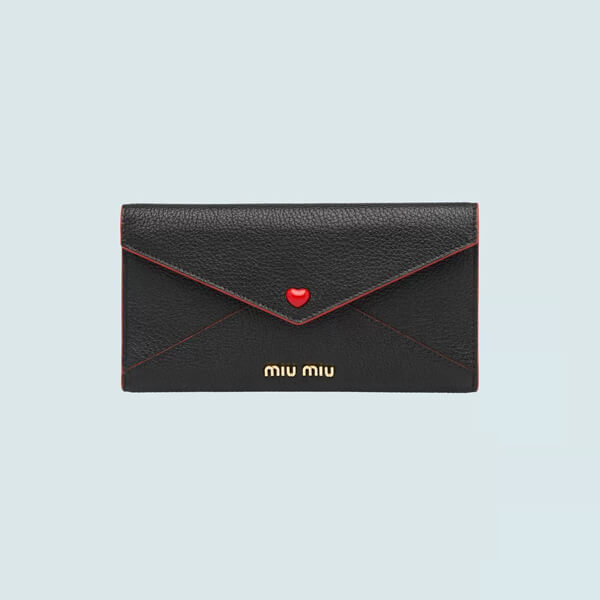 miumiu ミュウミュウ 財布 マドラス ラブレター ハート 黒 miumiu ミュウミュウ マドラス ラブレター ハート 財布