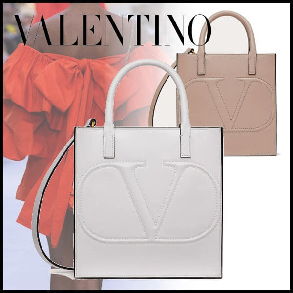 すぐ届く！Vロゴ WALK カーフスキン スモールショッピングバッグ VALENTINO】'Vロゴ WALK スモール ショッピングバッグ