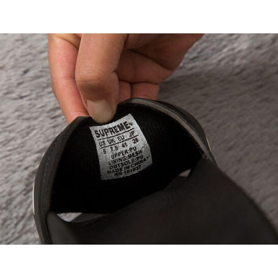 Supreme シュプリーム サンダル 偽物 Slides Sandals Black 夏のスリッパに最高です!21E21C1