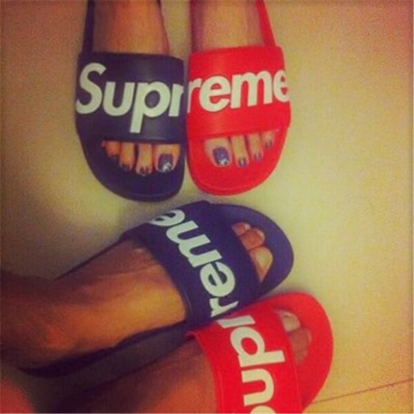 Supreme シュプリーム サンダル 偽物 Slides Sandals Black 夏のスリッパに最高です!21E21C1