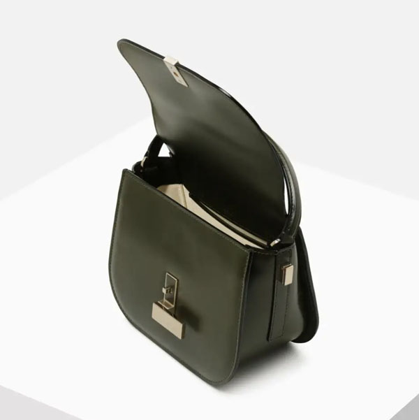 ★刻印OK★日本未入荷☆Valextra☆イジィデ偽物 クロスボディ♪ WBES0078089LOCLG-P F