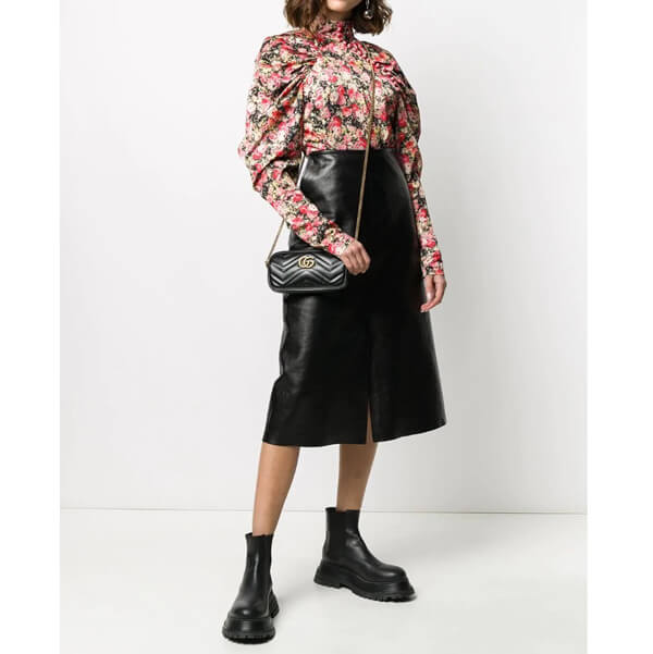 2020新作限定人気★GUCCI★グッチ偽物 キルティングレザーGGロゴショルダーバッグM72035