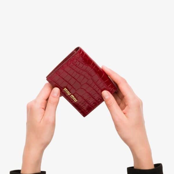【MIU MIU】コピー牛革 財布 3色N9B52