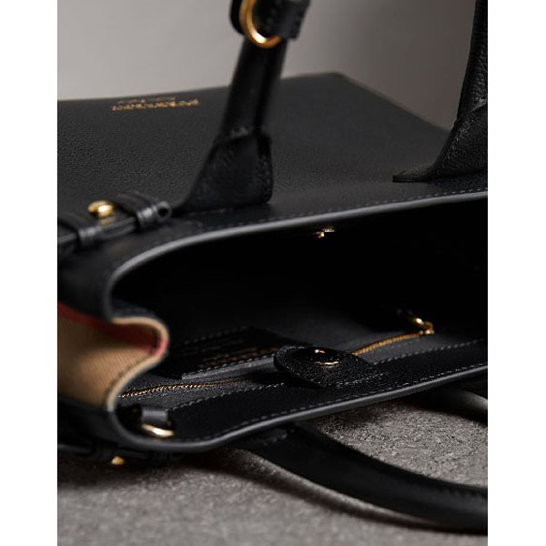 【大人気】BURBERRY コピートートバッグ 40237001