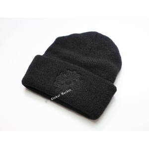 CHROME HEARTS クロムハーツ キャップ コーデ 偽物 Chrome Hearts ニット帽子 マルチプラス黒刺繍aCHE