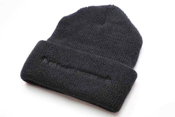 CHROME HEARTS クロムハーツ キャップ コーデ 偽物 Chrome Hearts ニット帽子 マルチプラス黒刺繍aCHE