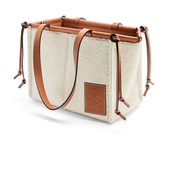 【新作】LOEWE*コピー スモールクッショントートバッグ A612A93X13