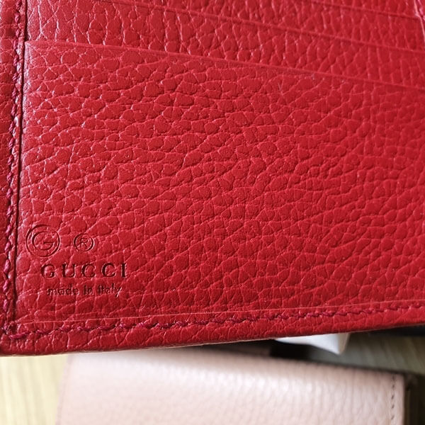 GUCCI偽物グッチインターロッキング2つ折り財布GG☆615525 CAO0G