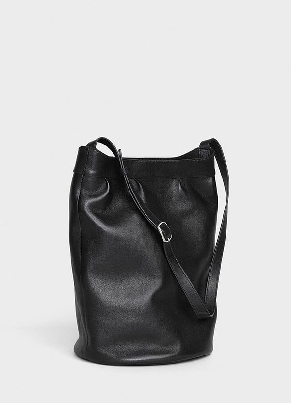 【CELINE】コピーメンズ ミディアム ソフトバケットバッグ/ラムスキン 188163BI6.38SI