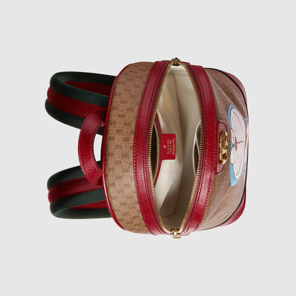 ★GUCCI★ドラえもんコラボ スモール バックパック 647816 2VOAG 8595