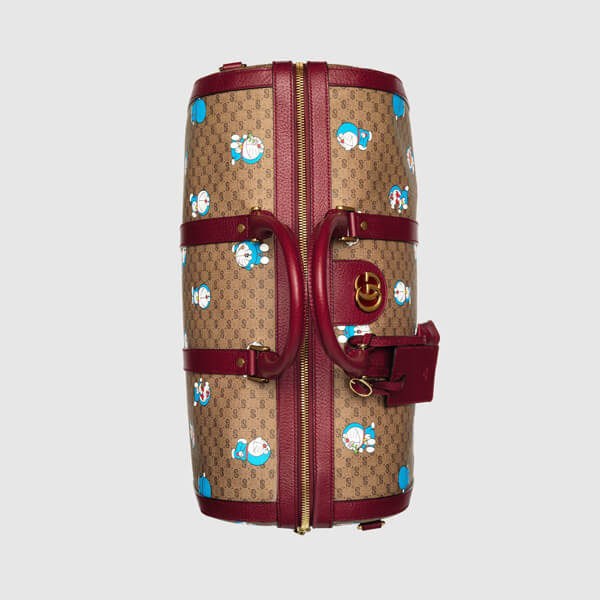 【GUCCI】DORAEMON x GUCCI ミディアム ダッフル バッグ647815 2TJBG 8587