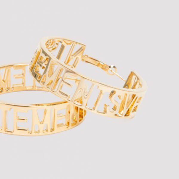 1123【VETEMENTS】偽物ロゴ ゴールド ピアス 21030815