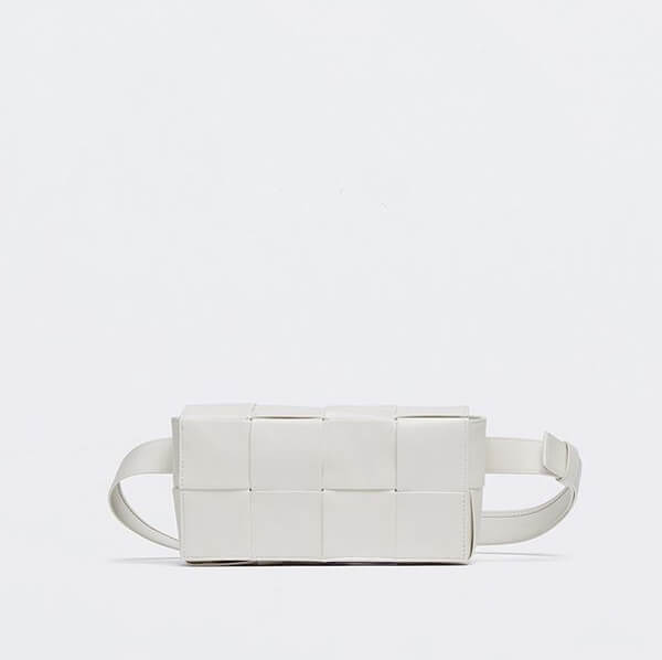 ボッテガ ヴェネタ 偽物 BOTTEGA ミニカセットベルトバッグ 651053VCQ728803