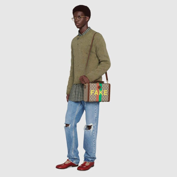 グッチ GUCCI FAKE/NOT 偽物 プリント ビューティーケース 633587 2GCAG 8280