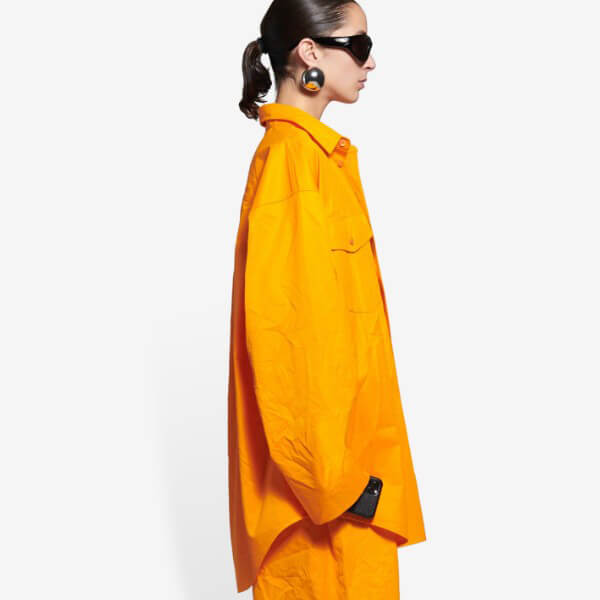 BALENCIAGA◆バレンシアガ◆スーパーコピー OVERSIZE ボタンダウンシャツ 658806TKP077541