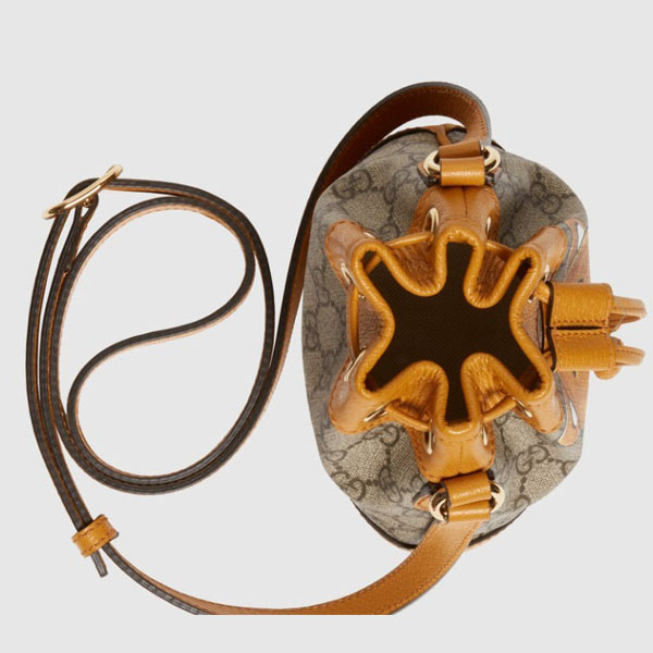 GUCCI★EXO-KAI x Gucci スーパーコピー 限定品 ベアプリント バケットバッグ 660304 2YWCG 8695