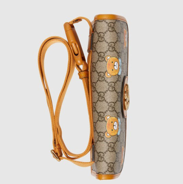 GUCCI★EXO-KAIxGucci スーパーコピー限定品 ベアプリント レザーベルトバッグ 647817 2YVBG 8695