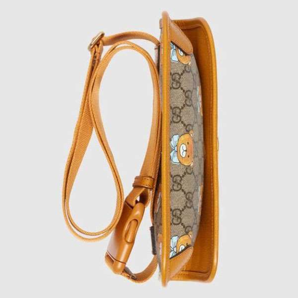 GUCCI★EXO-KAIxGucci スーパーコピー限定品 ベアプリント レザーベルトバッグ 647817 2YVBG 8695