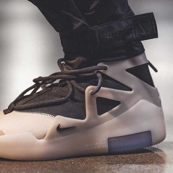 Nike Air フィアオブゴッド 偽物 1 String The Question ストリングクエスチョン 21040611