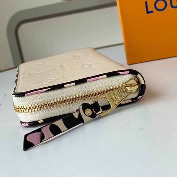 日本未入荷 ヴィトン ジッピー ウォレット 偽物 レオパード 日本未入荷 ヴィトン ジッピー ウォレット 偽物 レオパード