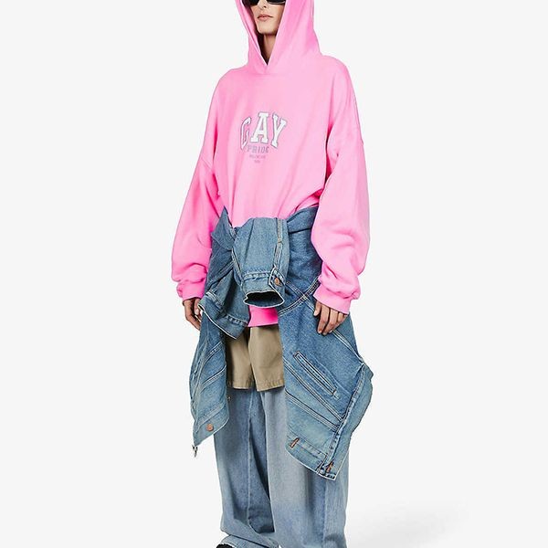 【完売必至】バレンシアガ おしゃれ度アップなピンクフーディ― ピンク系 BALENCIAGA(バレンシアガ) パーカー・フーディ(メンズ