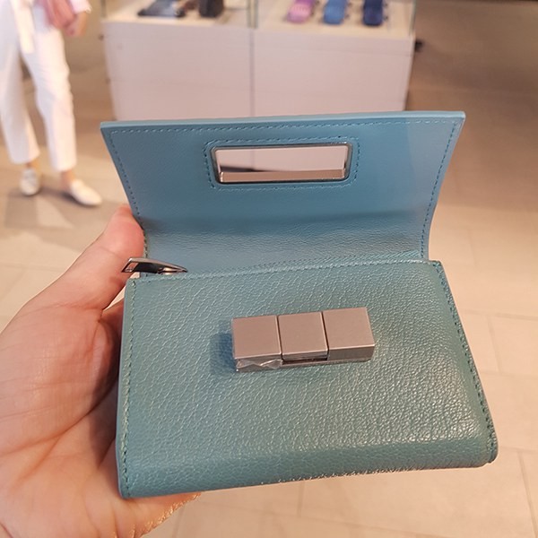 新品 ボッテガ ヴェネタ 629554 VA971 3418 三つ折り財布 【公式通販】
