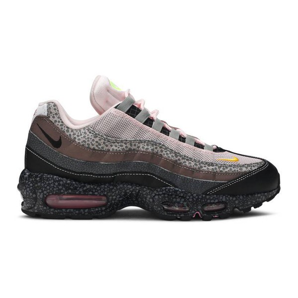 入手困難◇希少な大人気カラーNIKE AIR MAX 95◇送料込 ☆Nike☆大人気☆Air Max 95 OG / エアマックス 95 OG☆追跡可