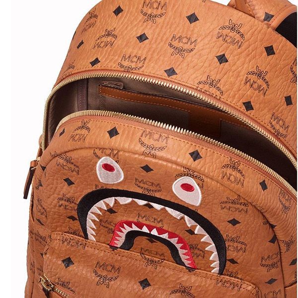 BAPE×MCM コラボリュック　美品 A BATHING APE - :: BAPE / MCM Shark Stark Backpackの通販 by