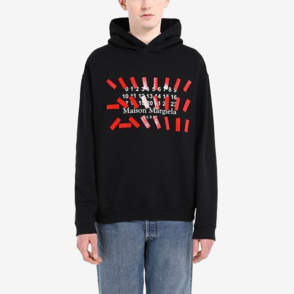 【Maison Margiela】フード スウェットシャツ【関税送料込】 メゾンマルジェラ】テーププリント フード スウェット偽物 長袖