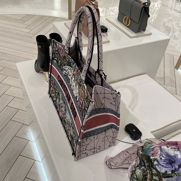 【Dior】国内発送☆トートバッグ★限定商品☆ショルダー 210.jpg