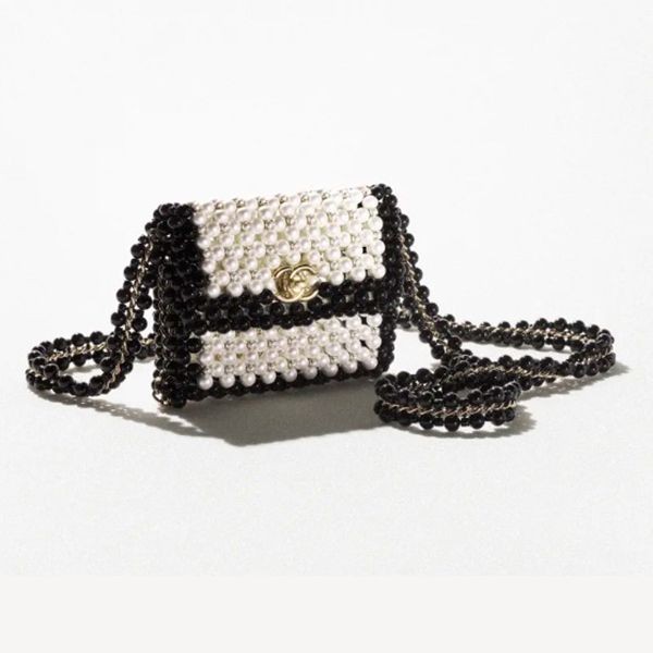 ゴージャス感♪【 CHANEL 】パール イヴニング バッグ♡ 愛らしいフォルム♡♡【 CHANEL 】イヴニング バッグ (CHANEL