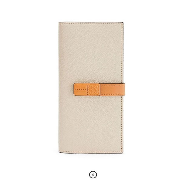 【ロエベ】エンボスロゴラージバーティカルウォレットC660S40X01 ロエベ】バーティカル ウォレット ラージ スーパーコピー