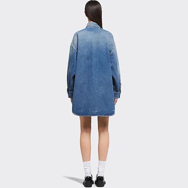 ◆PRADA 最新作◆デニム コットン オーバーサイズ シャツ/blue◆ PRADA 美品/国内正規/21年製 プラダ GFC036 ロゴプレート