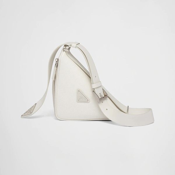 Valentino ロイコ猫プリント レザー スニーカー ロゴバッグ Valentino leather embroidered - Gem