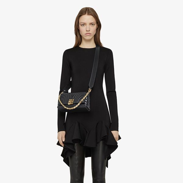 新品★GIVENCHY■キルティングレザー スモール 4G ソフトバッグ GIVENCHY☆4Gスモール キルトレザーソフトバッグ ☆税・送料込