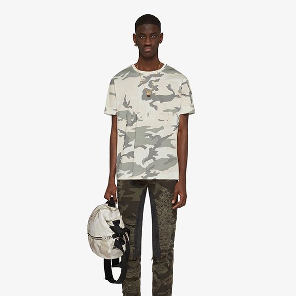 GIVENCHY 4G カモ シャシ Tシャツ BM71D730W0 274 GIVENCHY 4G カモ シャシ Tシャツ BM71D730W0 274 Givenchy 4G
