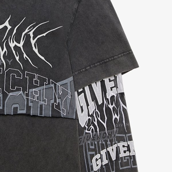 【GIVENCHY】23SS ロゴ レイヤード エフェクト ジャージ Tシャツ GIVENCHY】レイヤードエフェクト 刺繍入り ジャージー Tシャツ