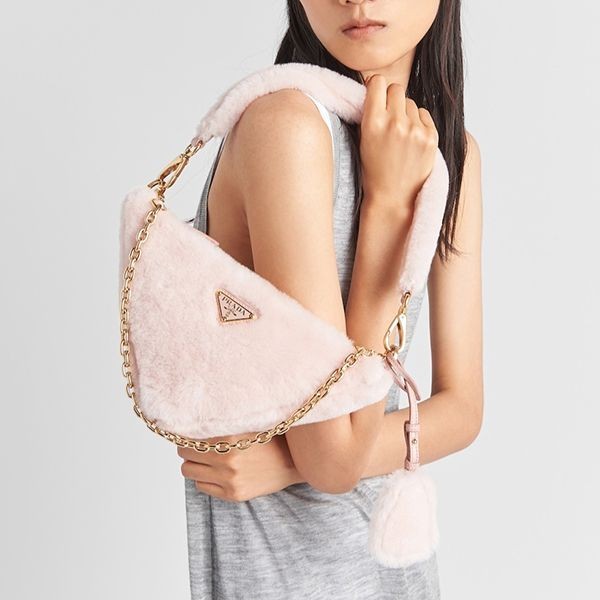【大注目】PRADA◆シアリング ミニ ハンドバッグ ロゴ もこもこ 数量限定版プラダ シアリング トライアングルロゴふわふわミニ