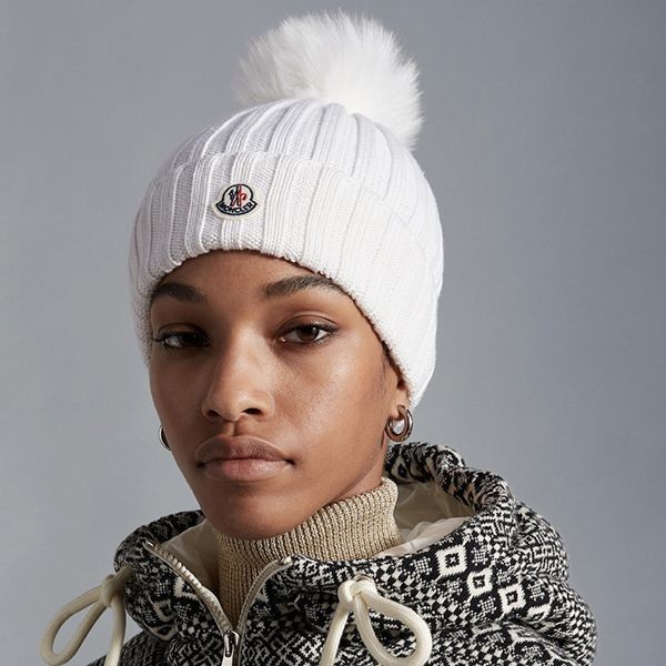 美品☆モンクレール ポンポンニット帽 グレー MONCLER 美品☆モンクレール ポンポンニット帽 グレー MONCLER