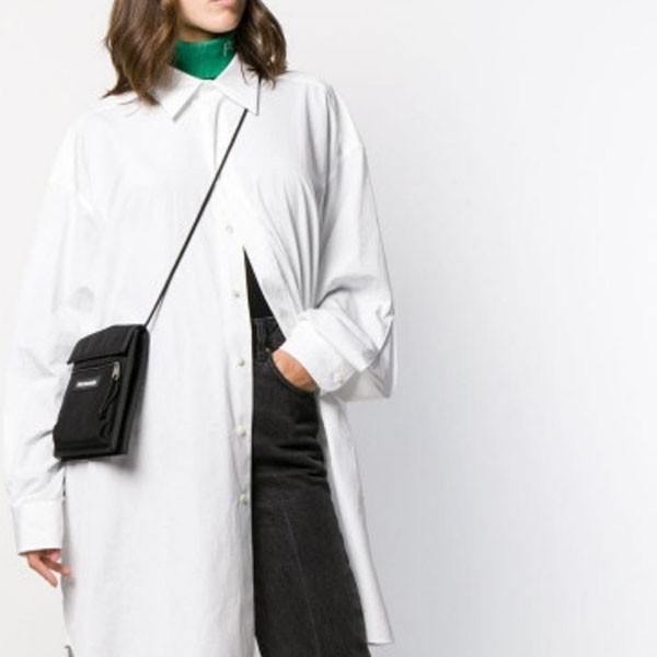 BALENCIAGA ドット柄 バケットバッグ BALENCIAGA（ドット ・ ショルダーバッグ）のフリマアイテム一覧