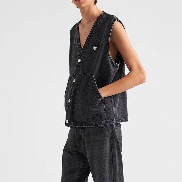 ☆PRADA☆プラダ ブルデニムベスト S PRADA(プラダ) ベスト・ジレ(メンズ) - 海外通販のBUYMA