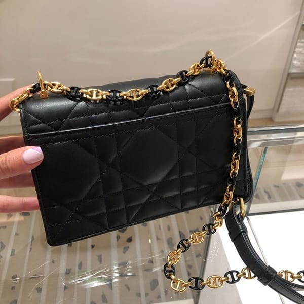 DIOR★MISS CARO ミニバッグ スマホバッグ★すぐ届く！ Miss Caro Mini Bag Blue Macrocannage Denim | DIOR