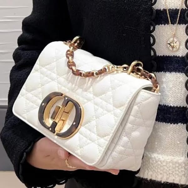 ★送料込★DIOR カロ スモール ショルダーバッグ Dior Caro スモール ブラック ディオール カロ ショルダーバッグ