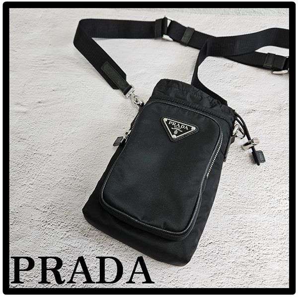 PRADA★Re-Nylon スマホケース ショルダーバッグ 新デザイン】プラダ☆Re-Nylon スマホケース 偽物ショルダー