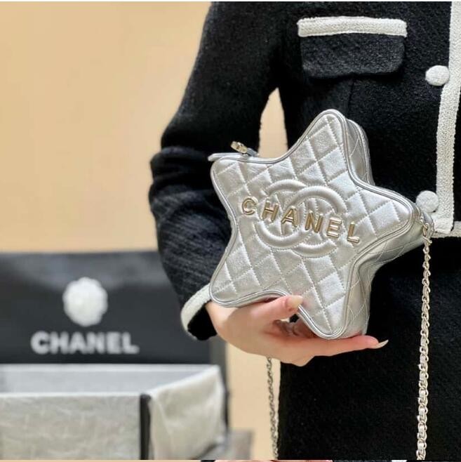 超レアな星型バッグ♪【CHANEL】 ラムスキン ショルダーバッグ 超レアな星型バッグ♪】シャネル ショルダーバッグ コピー