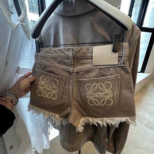 【LOEWE】S616Y11X35 2140 デニムショーツ ベージュ ロエベ ショートパンツ デニム コピー S616Y11X35|スーパーコピー